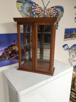 Wall Shelf/Cabinet