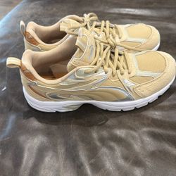 Puma Milenio Tech Sneaker - Women's (11)