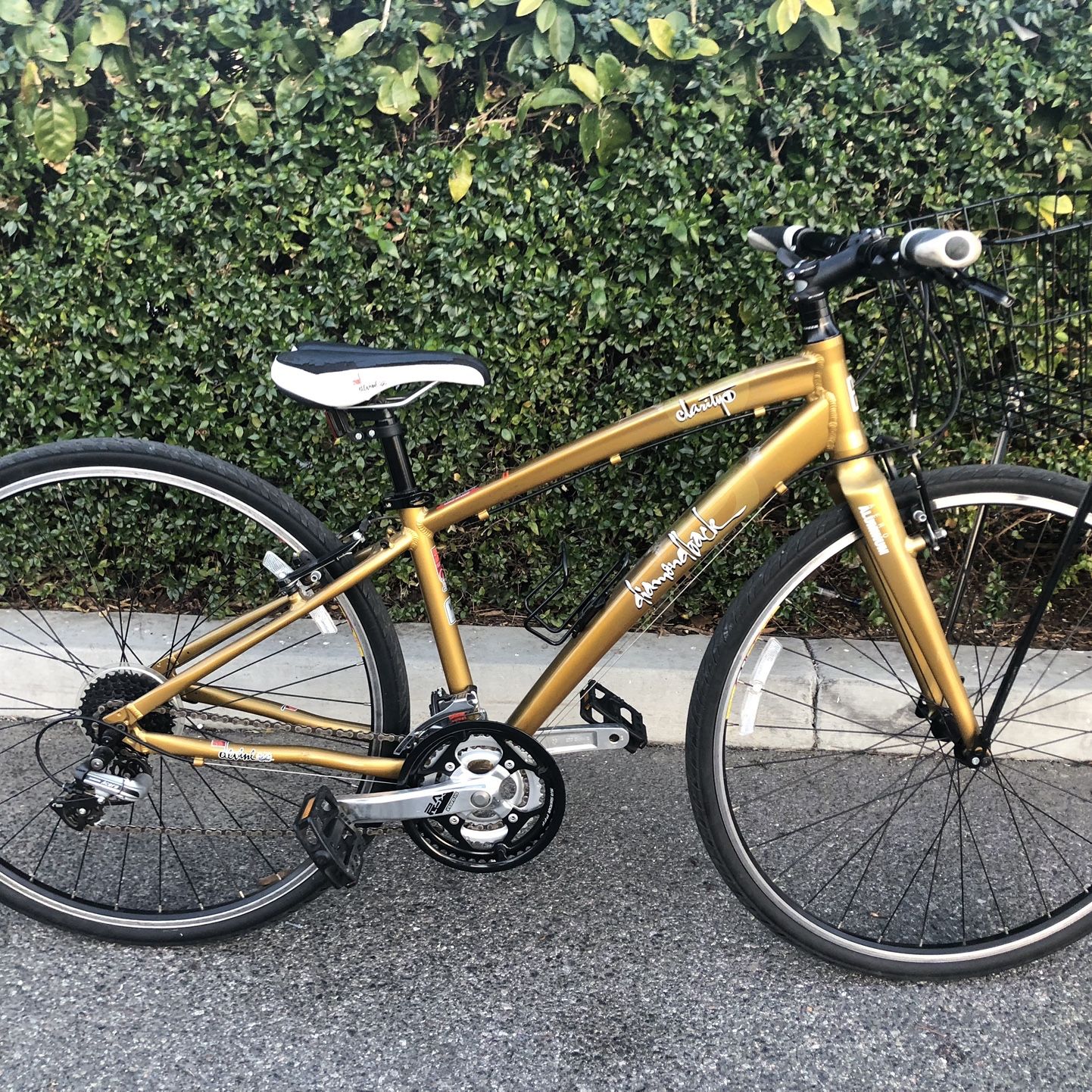 DiamondBack Clarity 1 Medium Hybrid Road Bike for Sale in Long Beach CA OfferUp