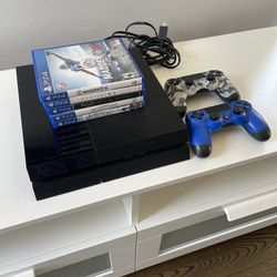 PS4, Controllers & 5 Games 