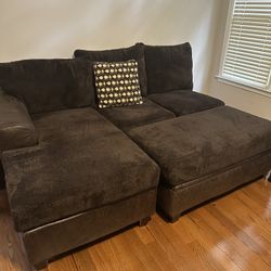 3 Piece Den Set. Including table, end tables and Lamps