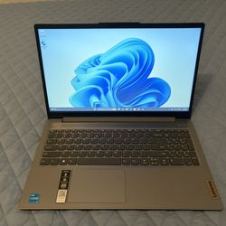 Lenovo IdeaPad Slim 3 Laptop 