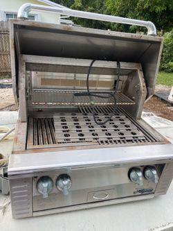 Alfresco build in grill