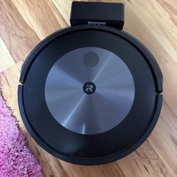 iRobot Roomba Vacuum