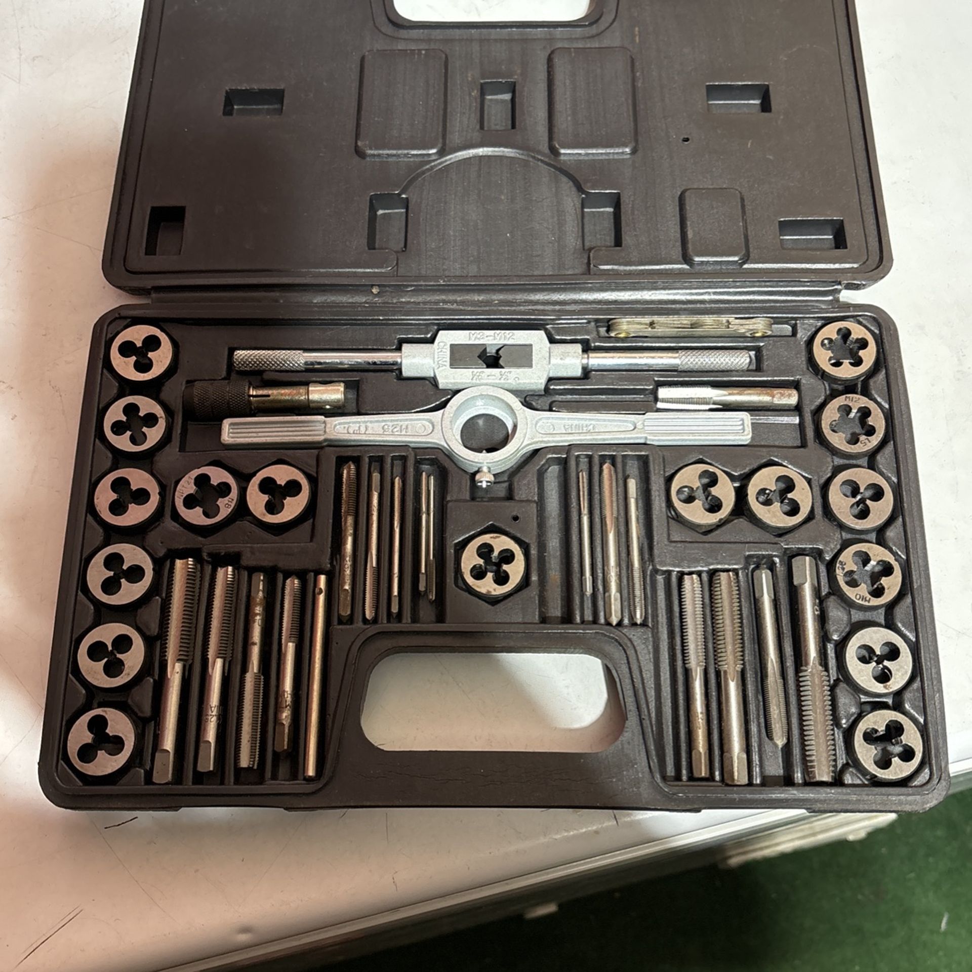 Hole Set