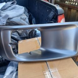 CHEVY/GMC FRONT HEADLIGHT BEZELS