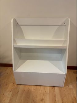 Free Bookcase with drawer