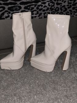 LIKE NEW WORN ONCE Fashion Nova Off White Platform Heels