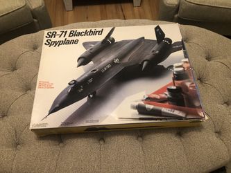 Testors SR-71 Blackbird 1/48 Scale Model Kit