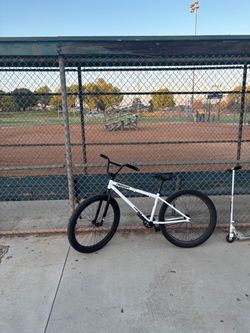 Trident 26inch