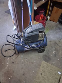 Campbell Hausfeld Air Compressor, 8 Gal