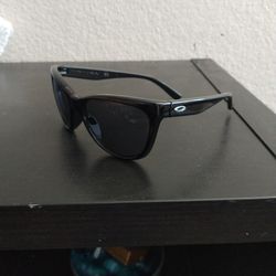 Oakley Sunglasses 🕶️ 
