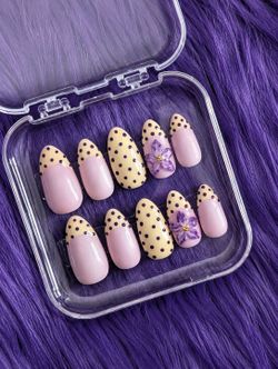 Custom Press on Nails Handmade by ME - Any Size - CASH ONLY - 75th ave and Peoria