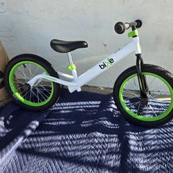 Bixe BALANCE Kids Bike / Nueva