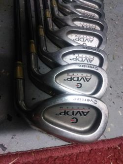 Set of golf irons
