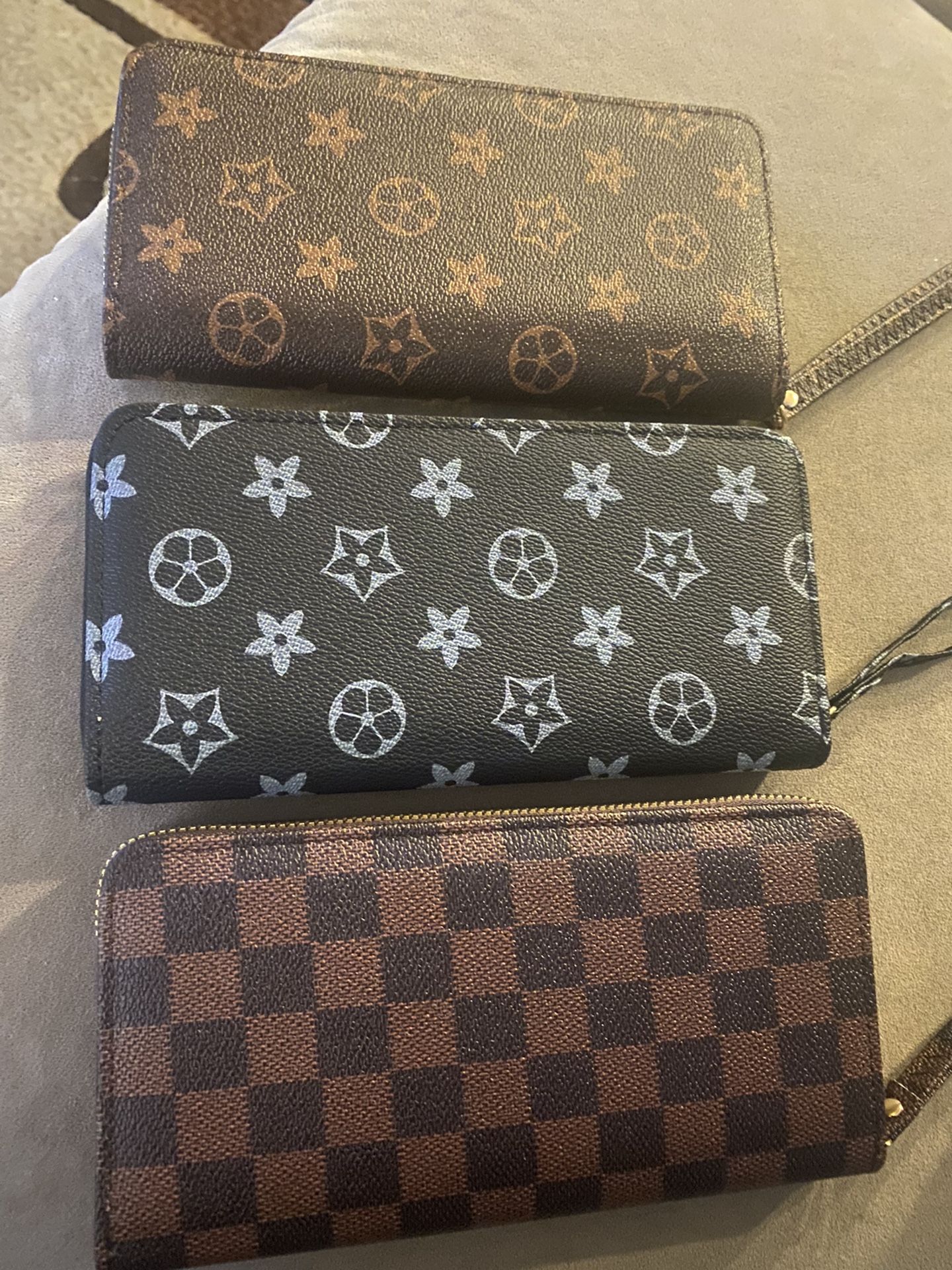 Wallets Large Size ❤️