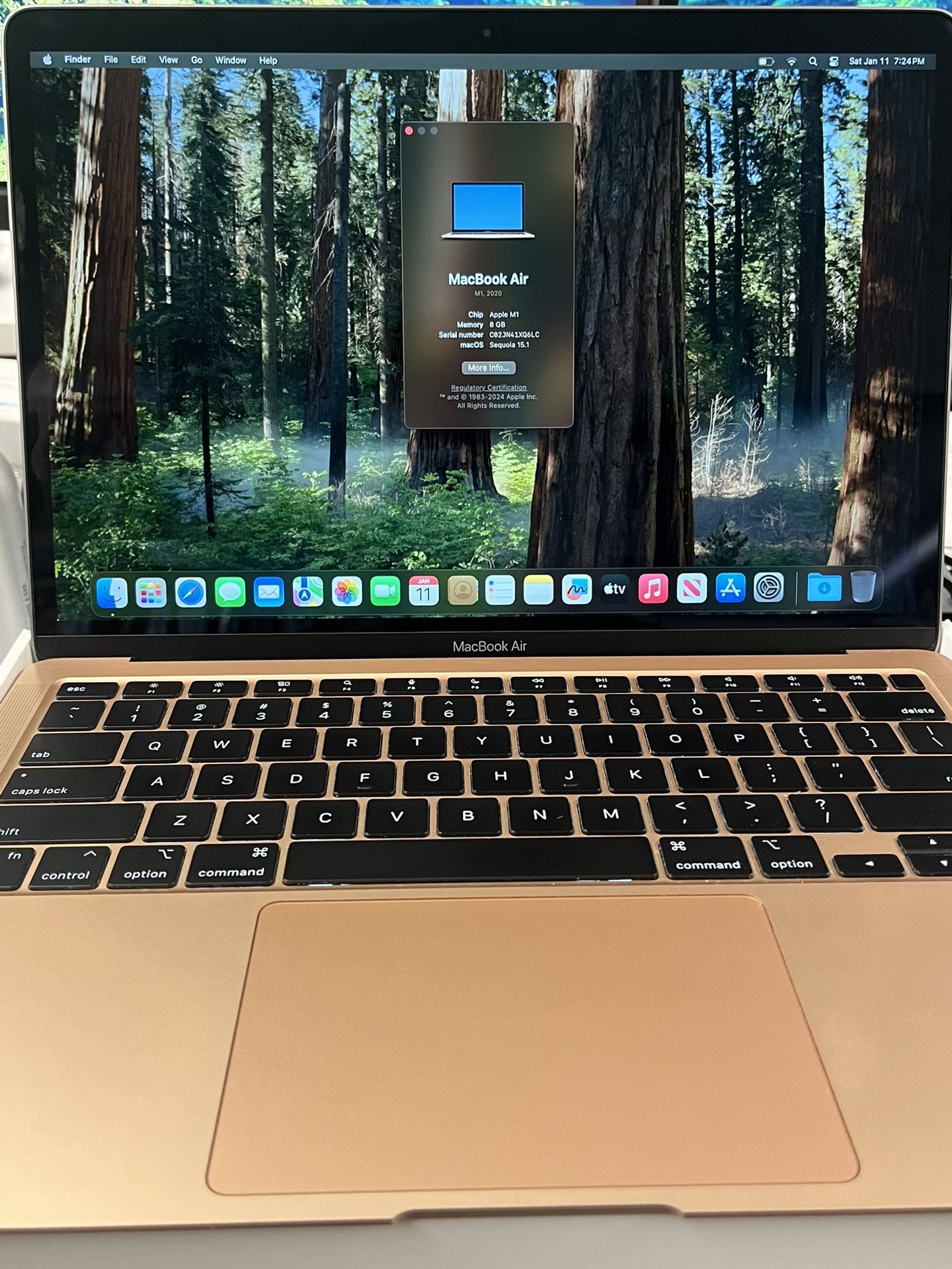 Apple MacBook Air 13” A2337