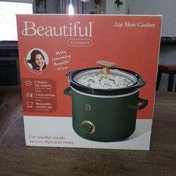 Beautiful  slow cooker (New)