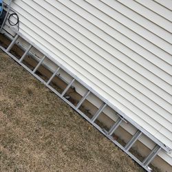 20 Foot Aluminum Extension Ladder 