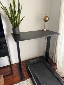 Standing desk