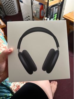AirPods Max 2 USB-C  brand new black colorway