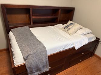 Twin bed w trundle