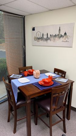 Dining table set