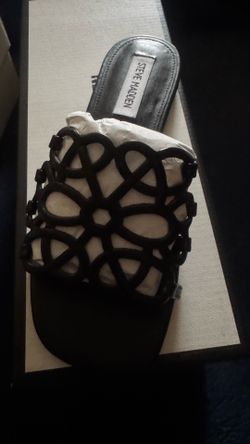 Black or White Steve Madden sandals
