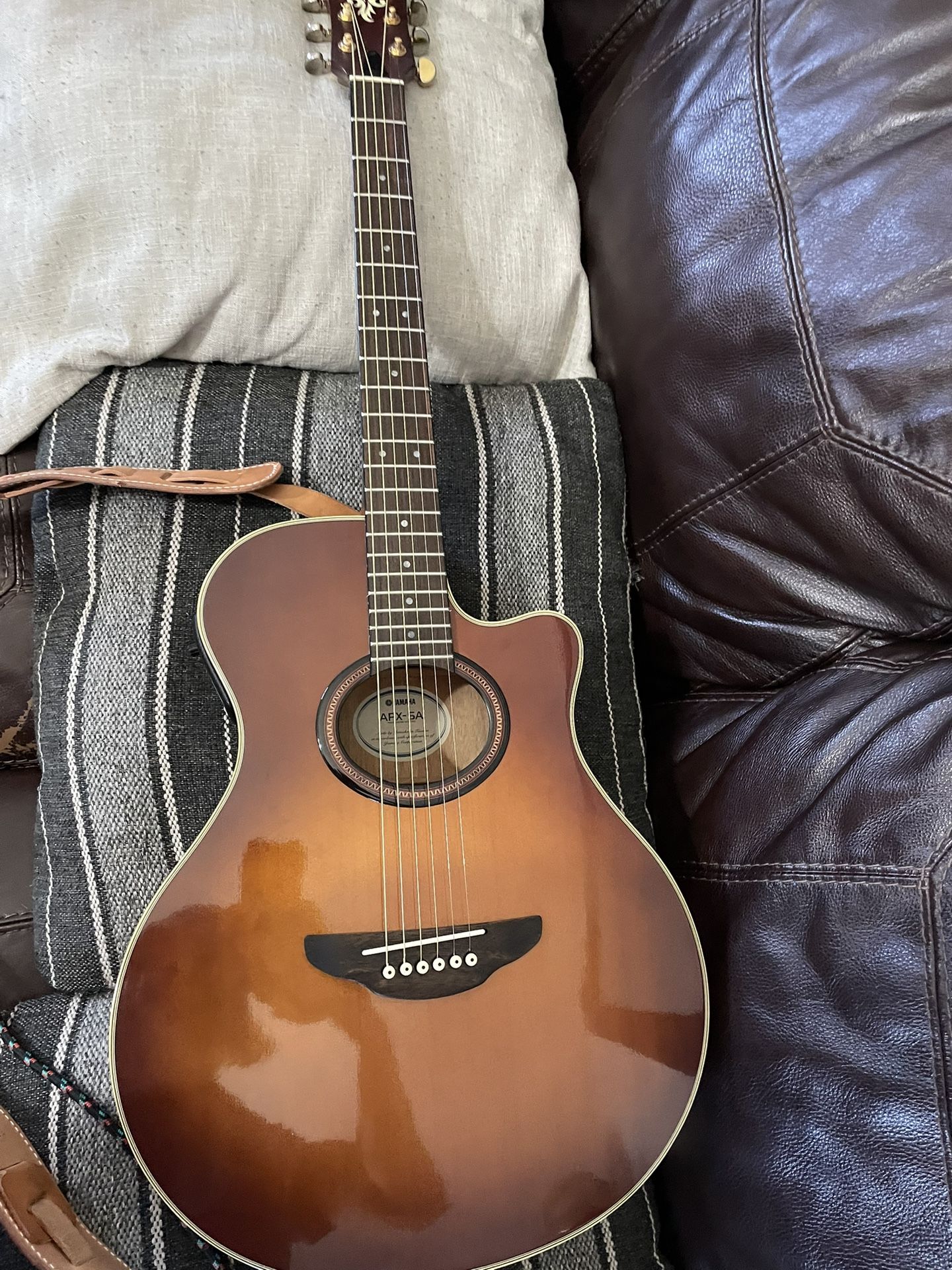 Yamaha APX-5A