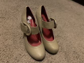 Madeline girl heels