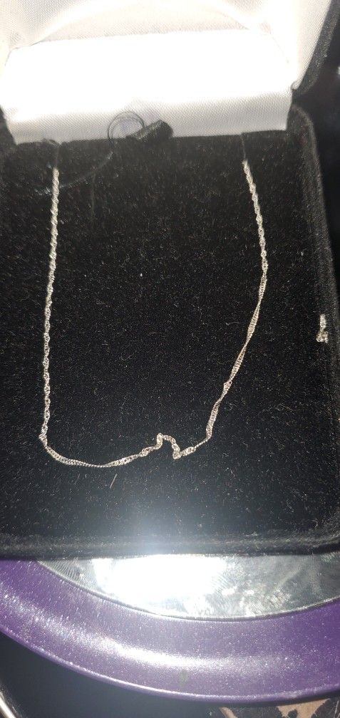 20 In White Gold 14k