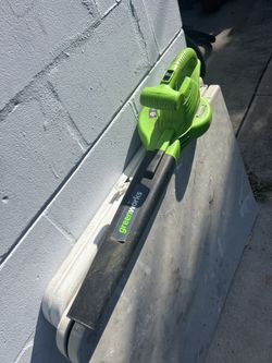 Greenworks Blower