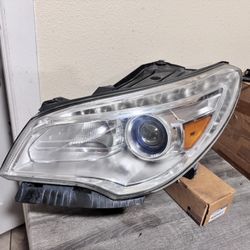 2013 To 2017 BUICK ENCLAVE LH HEADLIGHT 
