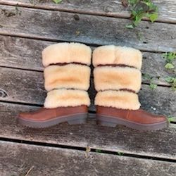 Ugg  Boots, Brand New, Size 6.5 Women's