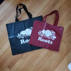 ROOTS Canadian vinyl shopping bags - set of 2