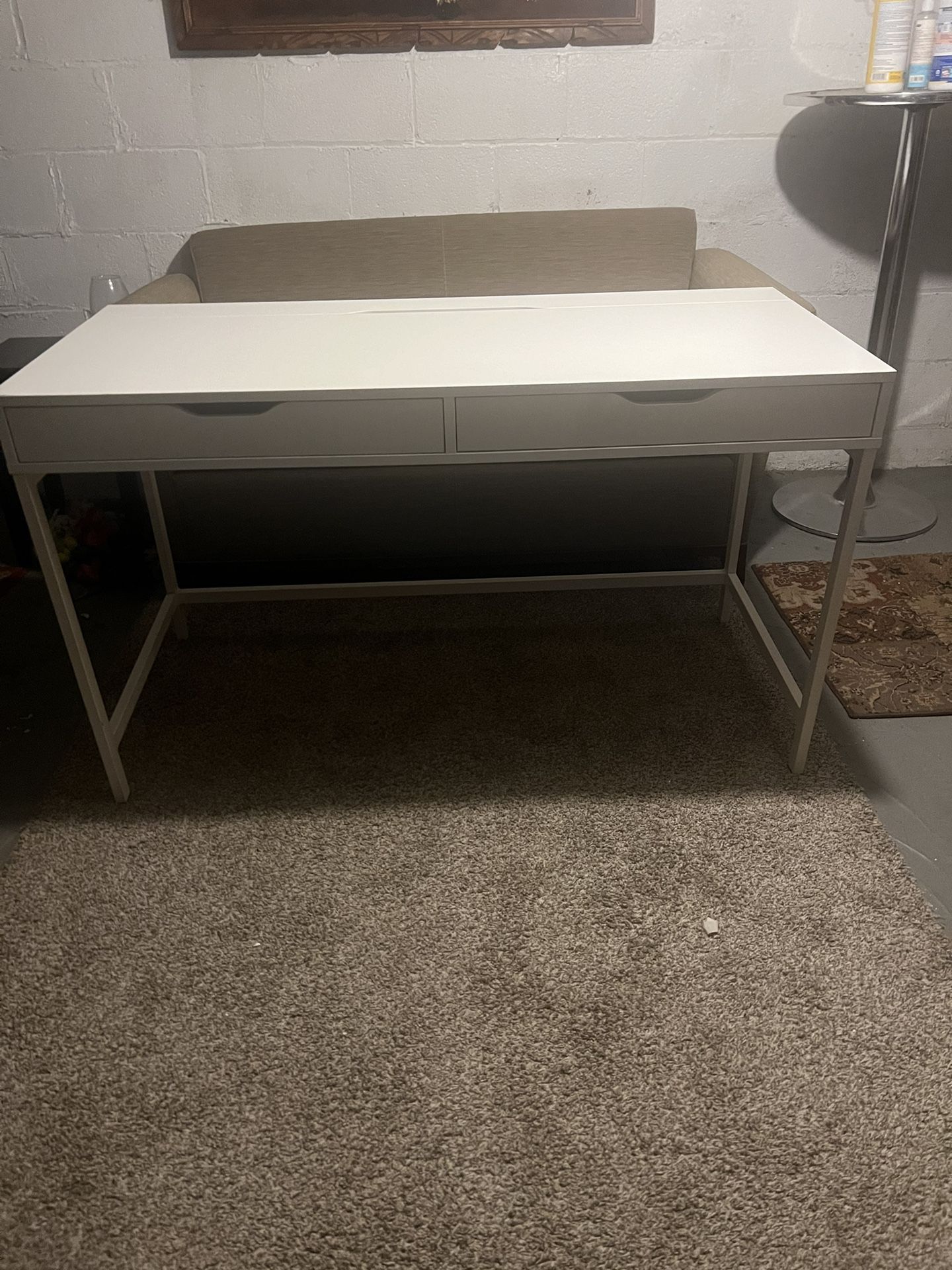 Desk White