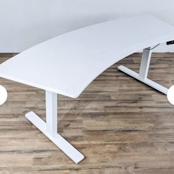 Autonomous Curved Front Sit/stand Desk