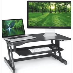 Stand up desk from https://offerup.com/redirect/?o=RGVza3Jpc2VyLmNvbQ==