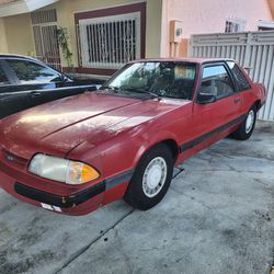 1989 Ford Mustang / Grandpa's baby
