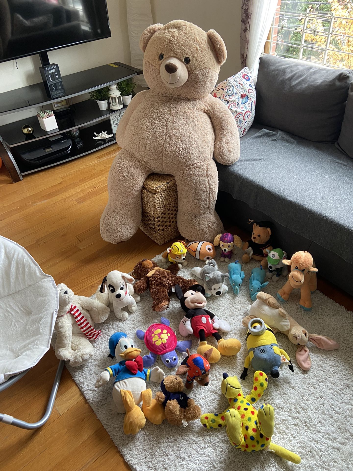 Soft toys and 5ft giant teddy bear.