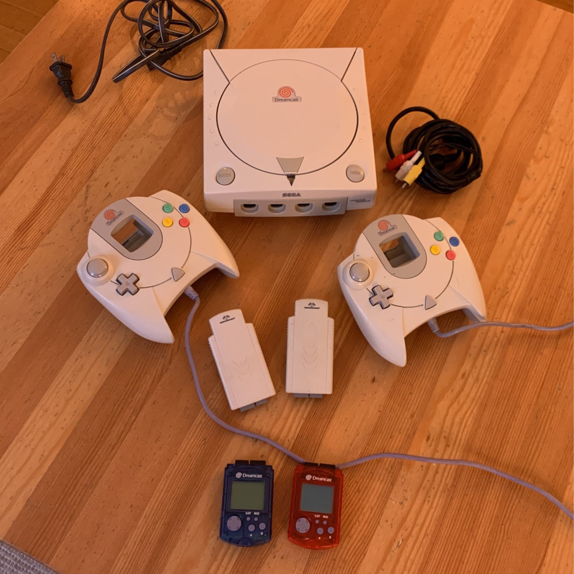 Sega Dreamcast two controllers two memory cards to rumble packs