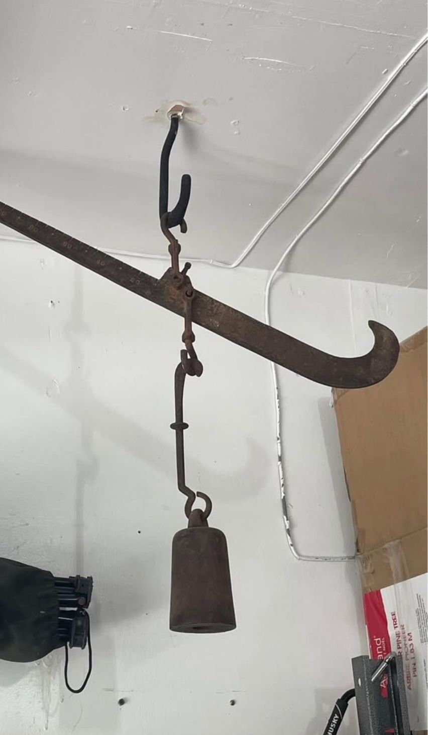 Antique cotton scale