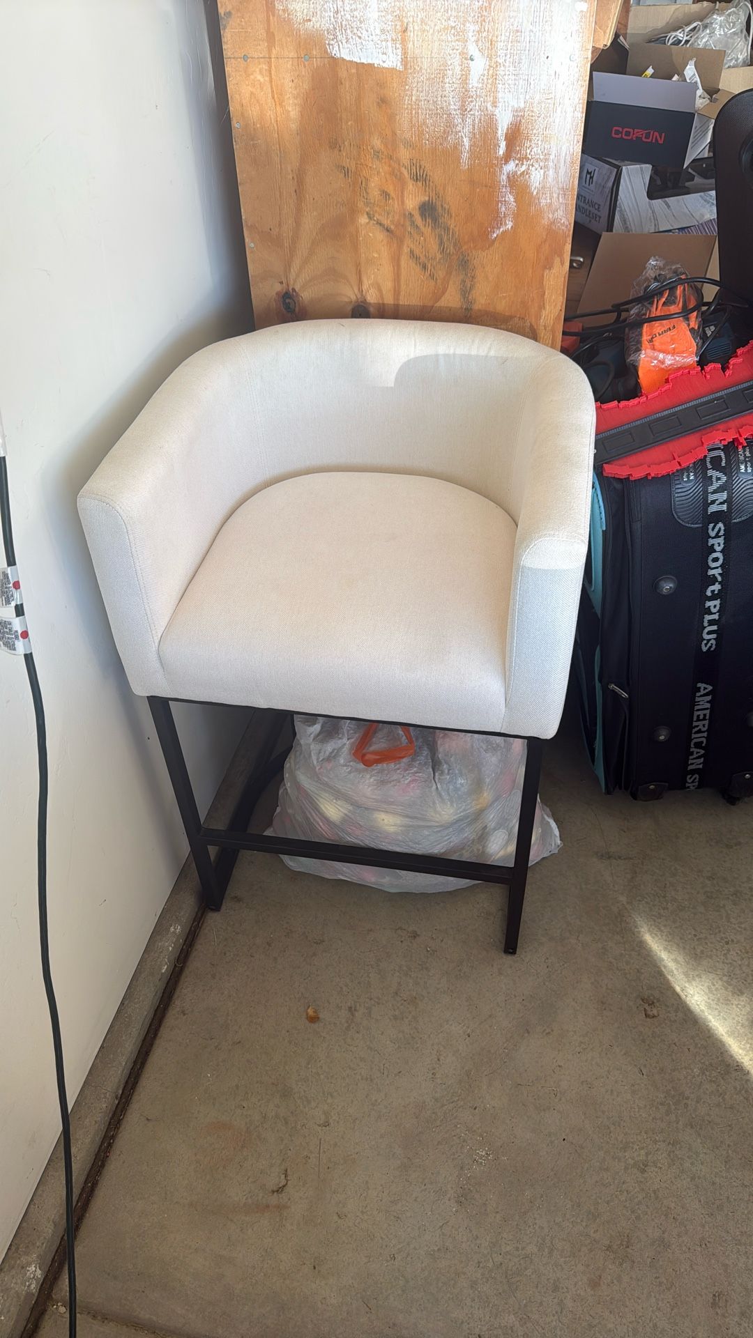 Bar Stools Set of 4 Each $80