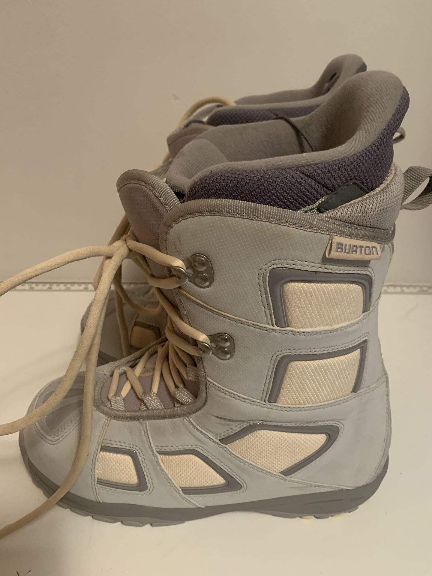 Burton Snowboard Boots. Women Size 9