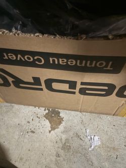 OEDRO TONNEAU COVER