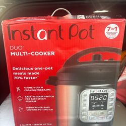 Instant Pot Duo 7-in-1 Electric 8Qt Multi Pressure Cooker

