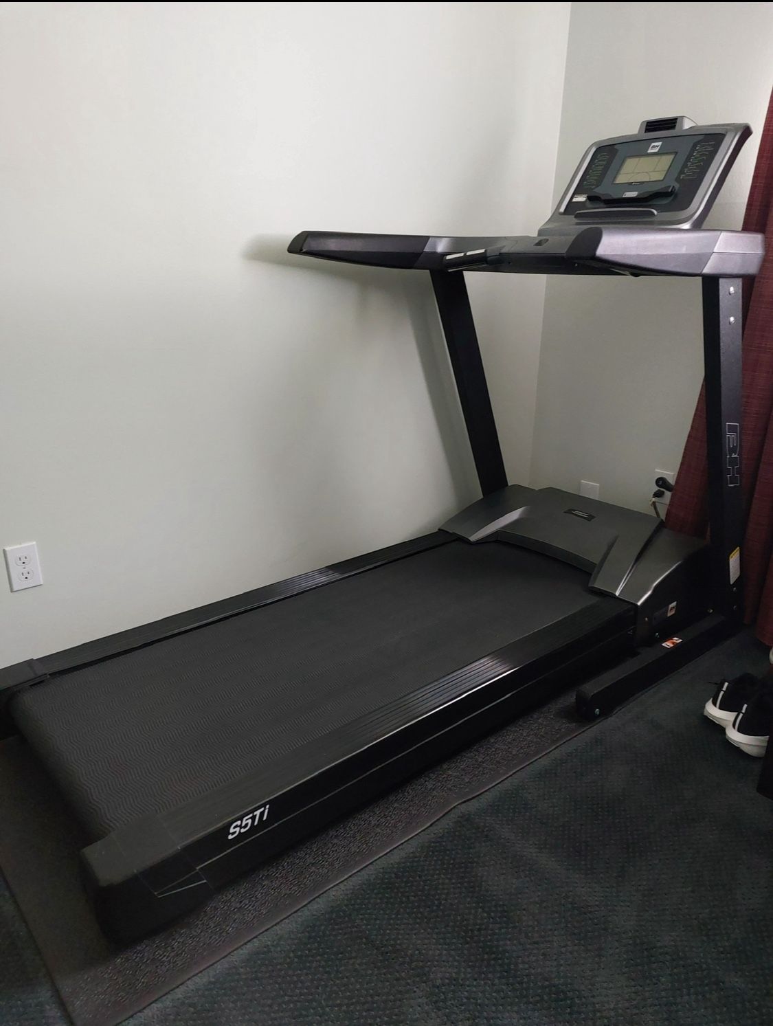 BH S S5Ti Pristine Condition Treadmill