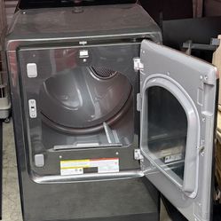 Samsung Front Load Dryer With Steam & Sanitize Feature