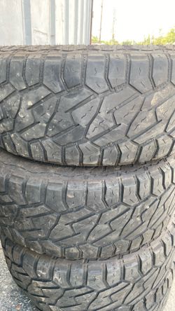 35x12.50/20#4 in good condition $350