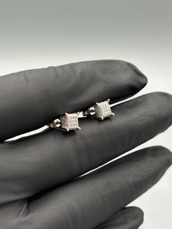 VVS1 Moissanite Square Stud Earrings